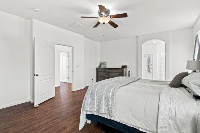 17990 Hidden Well Ln, Lathrop, CA 95330