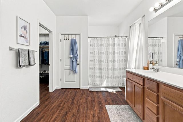 17990 Hidden Well Ln, Lathrop, CA 95330