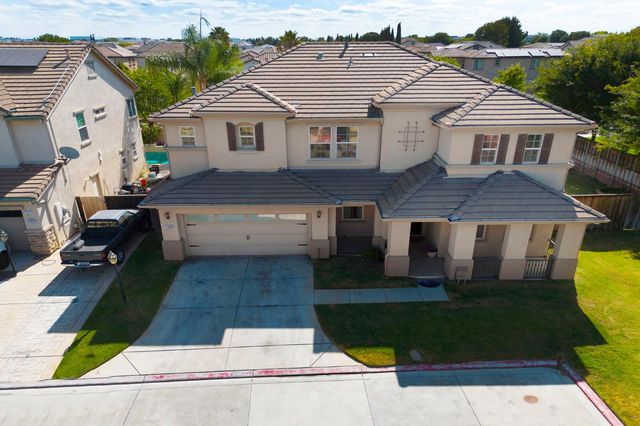 17990 Hidden Well Ln, Lathrop, CA 95330
