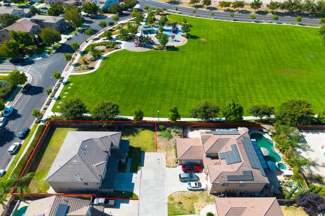 17990 Hidden Well Ln, Lathrop, CA 95330