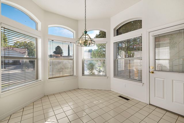 11315 Penfield Lane NE, Albuquerque, NM 87111