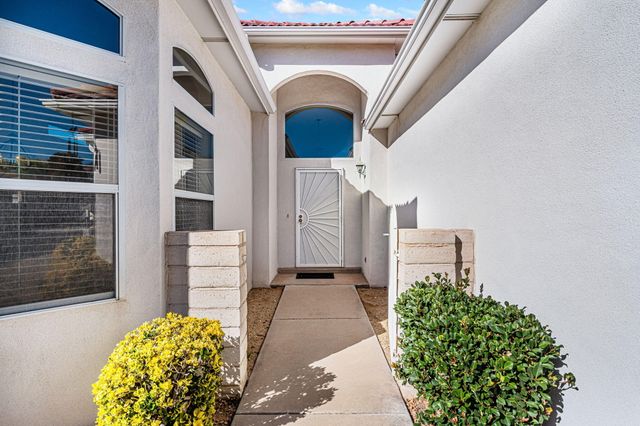 11315 Penfield Lane NE, Albuquerque, NM 87111