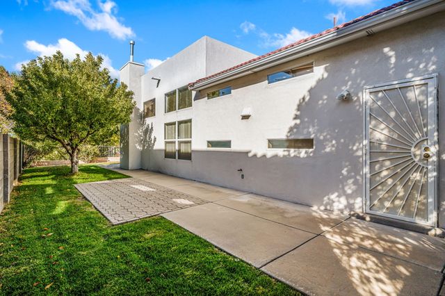 11315 Penfield Lane NE, Albuquerque, NM 87111