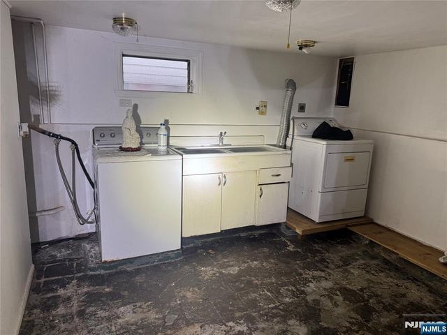 116 Berkeley Avenue, Bloomfield, NJ 07003