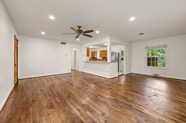 6644 Fisher Road, Dallas, TX 75214