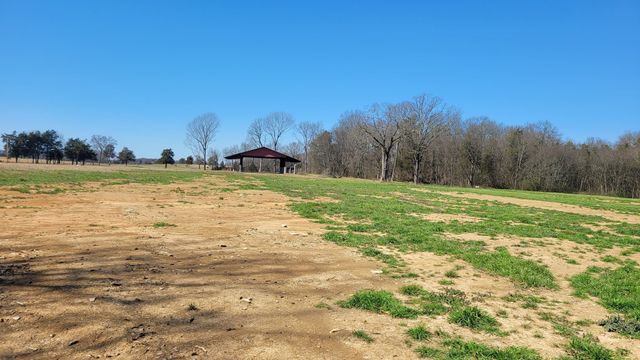 7 Old Nashville Dirt Rd, Shelbyville, TN 37160