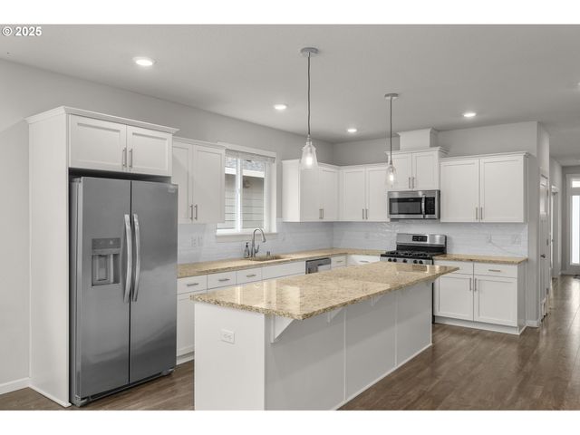 11821 Ne 138TH Ave, Brush Prairie, WA 98606