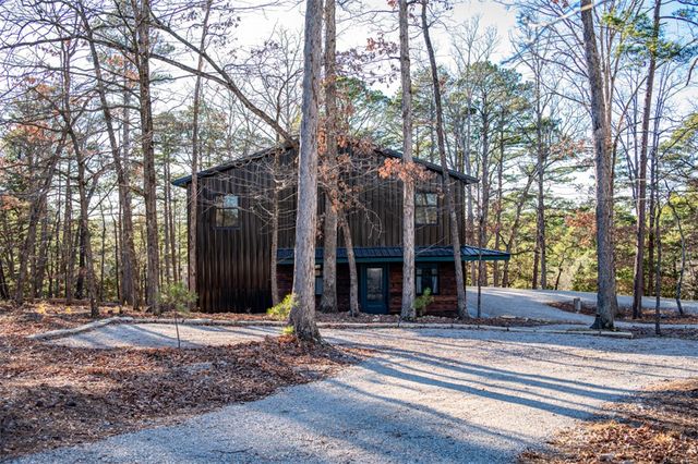 153 Passion Play Road, Eureka Springs, AR 72632