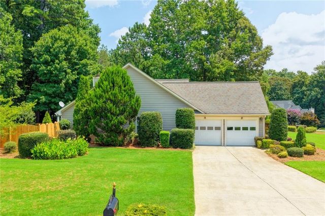 4110 Idle Grass Place, Cumming, GA 30041