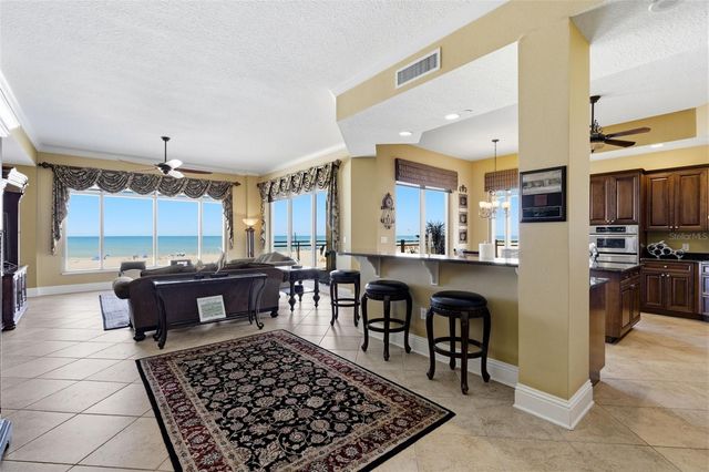 11 BAYMONT STREET 302, Clearwater Beach, FL 33767