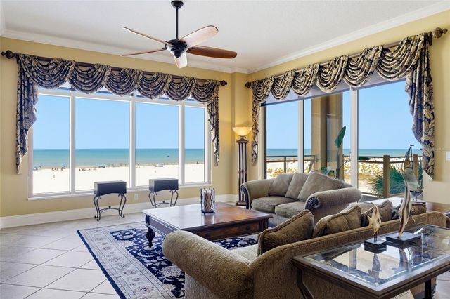 11 BAYMONT STREET 302, Clearwater Beach, FL 33767