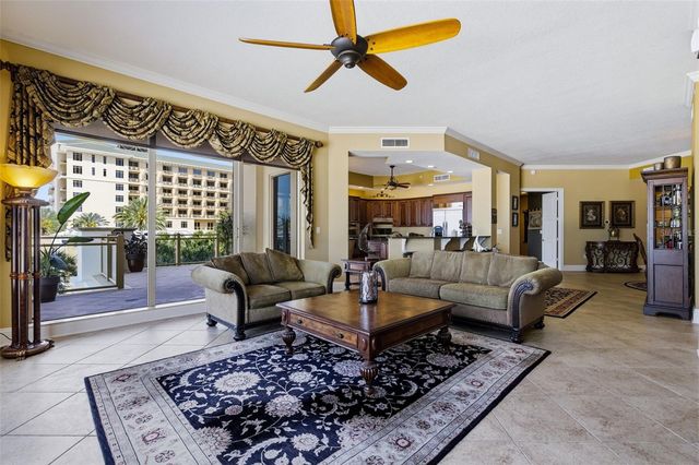 11 BAYMONT STREET 302, Clearwater Beach, FL 33767