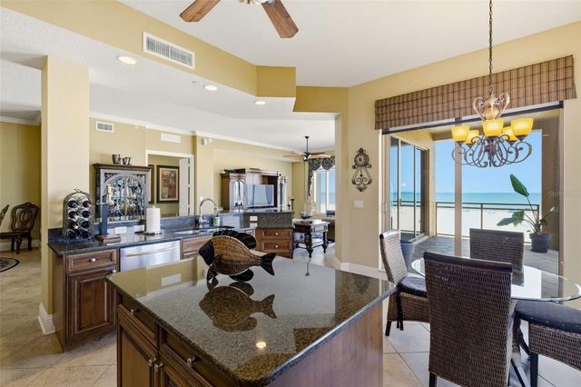 11 BAYMONT STREET 302, Clearwater Beach, FL 33767