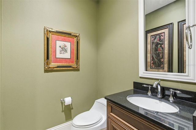 11 BAYMONT STREET 302, Clearwater Beach, FL 33767