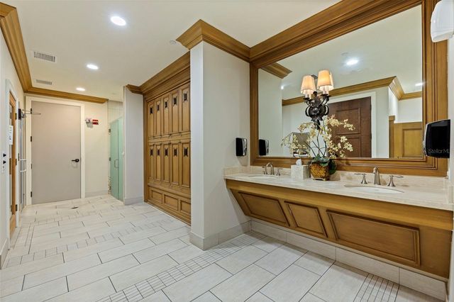 11 BAYMONT STREET 302, Clearwater Beach, FL 33767