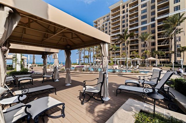 11 BAYMONT STREET 302, Clearwater Beach, FL 33767