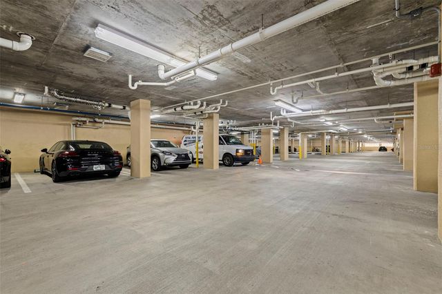 11 BAYMONT STREET 302, Clearwater Beach, FL 33767