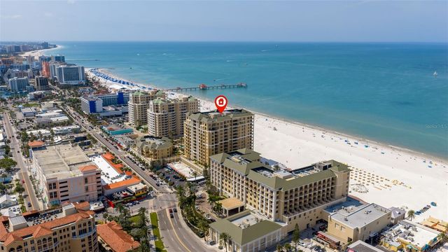 11 BAYMONT STREET 302, Clearwater Beach, FL 33767