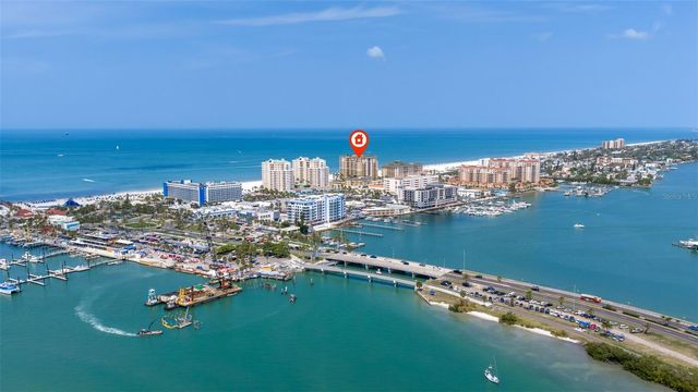 11 BAYMONT STREET 302, Clearwater Beach, FL 33767
