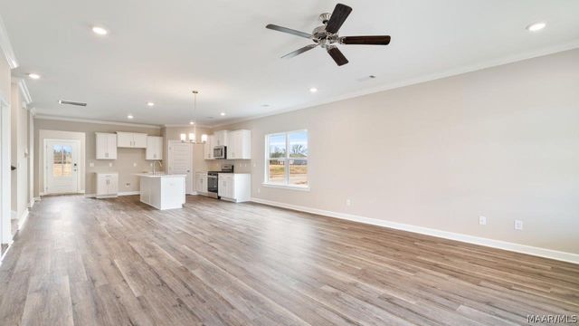 1724 Windsor Hill Lane, Montgomery, AL 36106