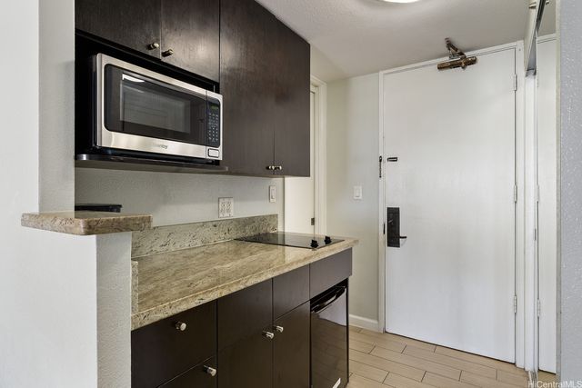 445 Seaside Avenue 2512, Honolulu, HI 96815