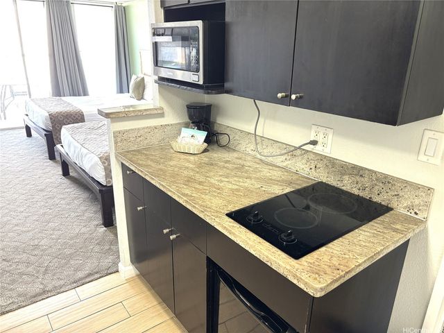 445 Seaside Avenue 2512, Honolulu, HI 96815