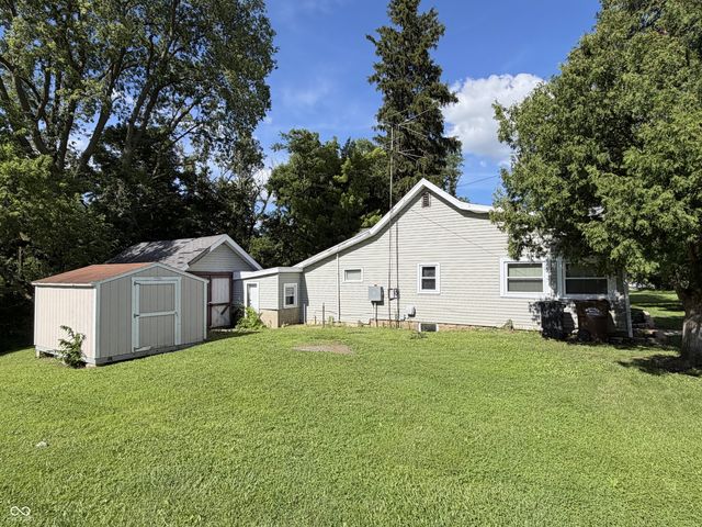 114 E Green Street, Waveland, IN 47989