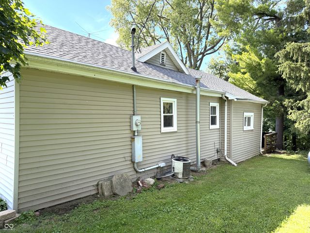 114 E Green Street, Waveland, IN 47989