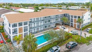 1021 NE 24TH Avenue 18, Pompano Beach, FL 33062
