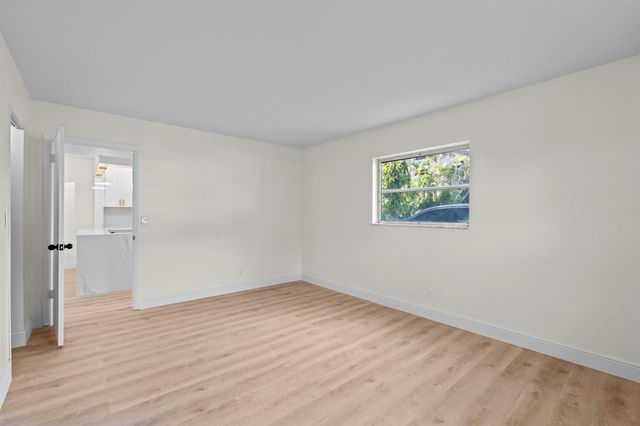 2647 Garden Drive 101, Lake Worth, FL 33461