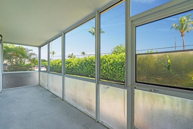 2647 Garden Drive 101, Lake Worth, FL 33461