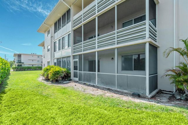2647 Garden Drive 101, Lake Worth, FL 33461