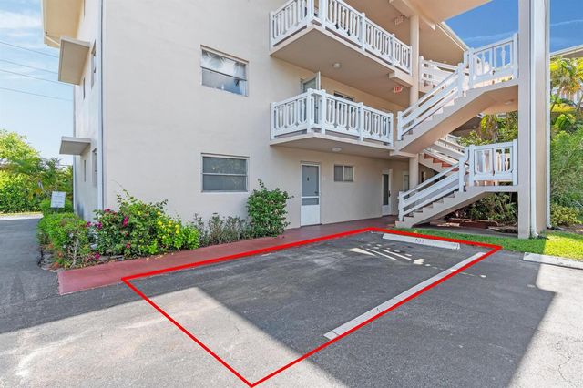 2647 Garden Drive 101, Lake Worth, FL 33461