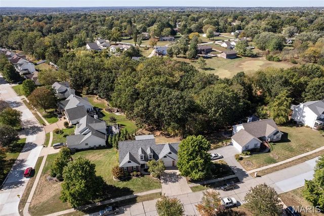 120 Glenallen Drive, St Peters, MO 63376