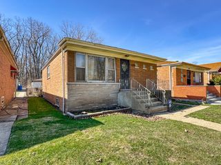 12326 S Indiana Avenue, Chicago, IL 60628