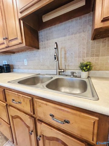 16293 Mooresville Road, Athens, AL 35613