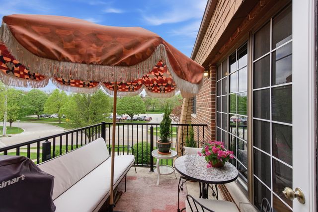385 Duane Street 304, Glen Ellyn, IL 60137