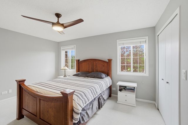 385 Duane Street 304, Glen Ellyn, IL 60137