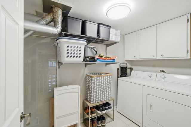 385 Duane Street 304, Glen Ellyn, IL 60137