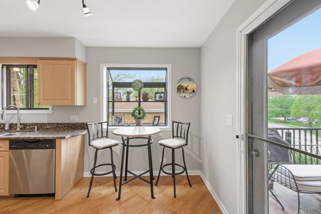 385 Duane Street 304, Glen Ellyn, IL 60137