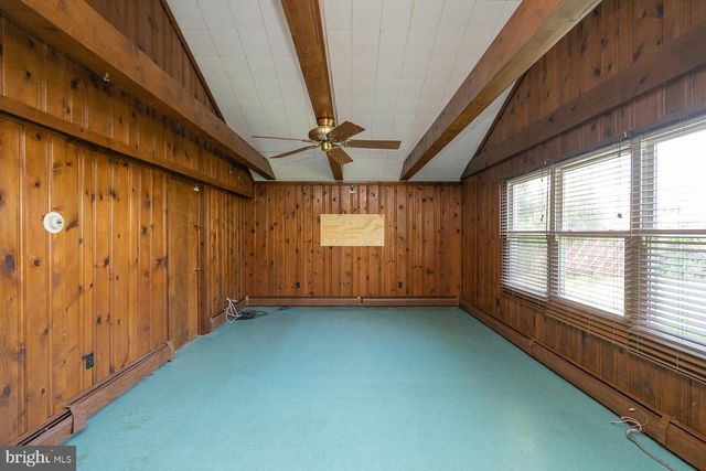 28 RUST HILL RD, Levittown, PA 19056
