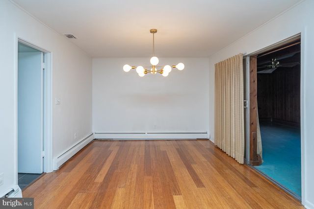 28 RUST HILL RD, Levittown, PA 19056