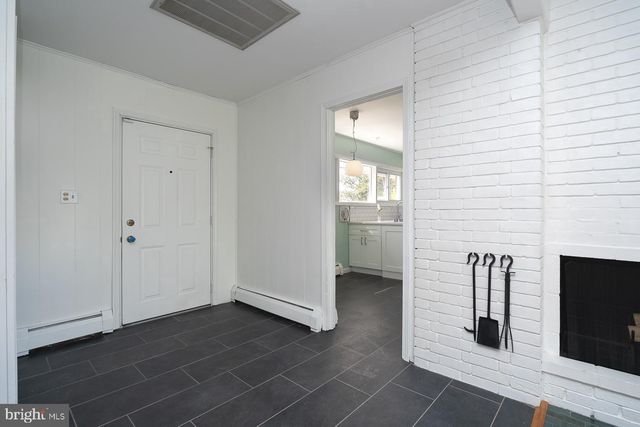 28 RUST HILL RD, Levittown, PA 19056