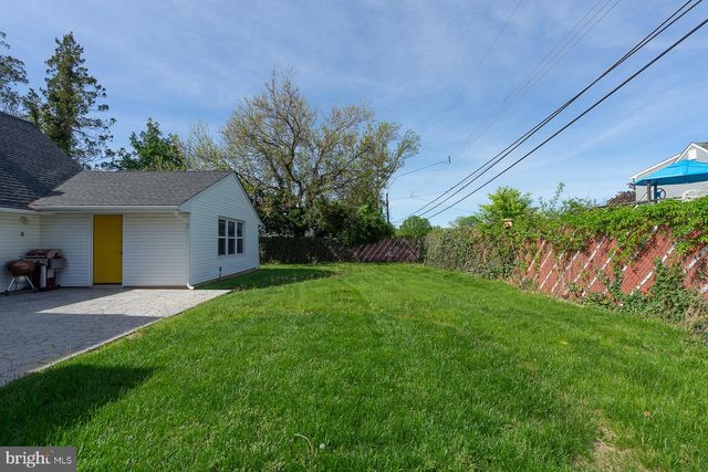 28 RUST HILL RD, Levittown, PA 19056