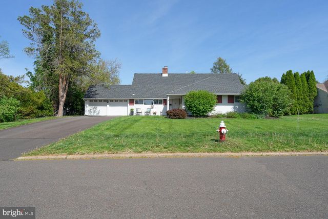 28 RUST HILL RD, Levittown, PA 19056