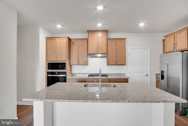 6 GRAND OVERLOOK DR, Gettysburg, PA 17325