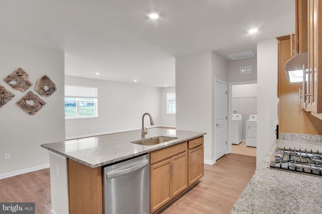 6 GRAND OVERLOOK DR, Gettysburg, PA 17325