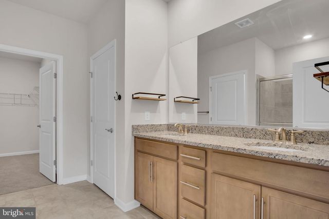 6 GRAND OVERLOOK DR, Gettysburg, PA 17325