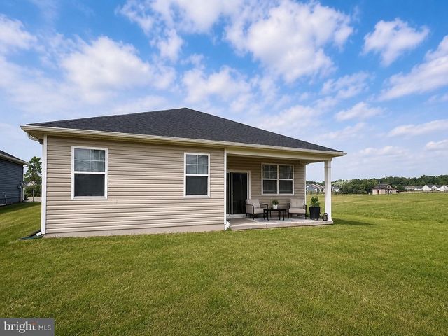 6 GRAND OVERLOOK DR, Gettysburg, PA 17325