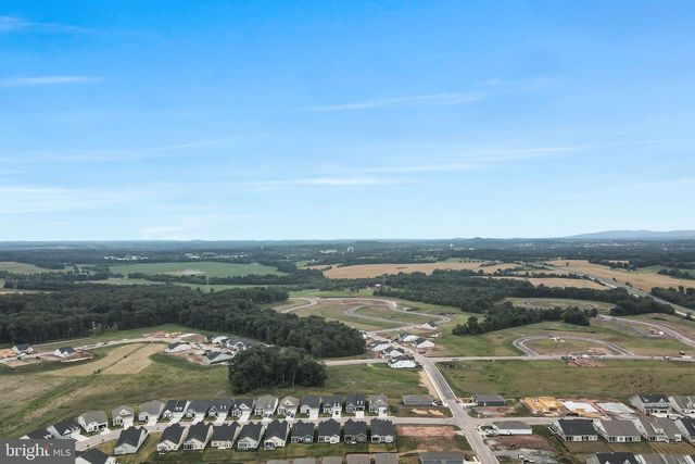 6 GRAND OVERLOOK DR, Gettysburg, PA 17325